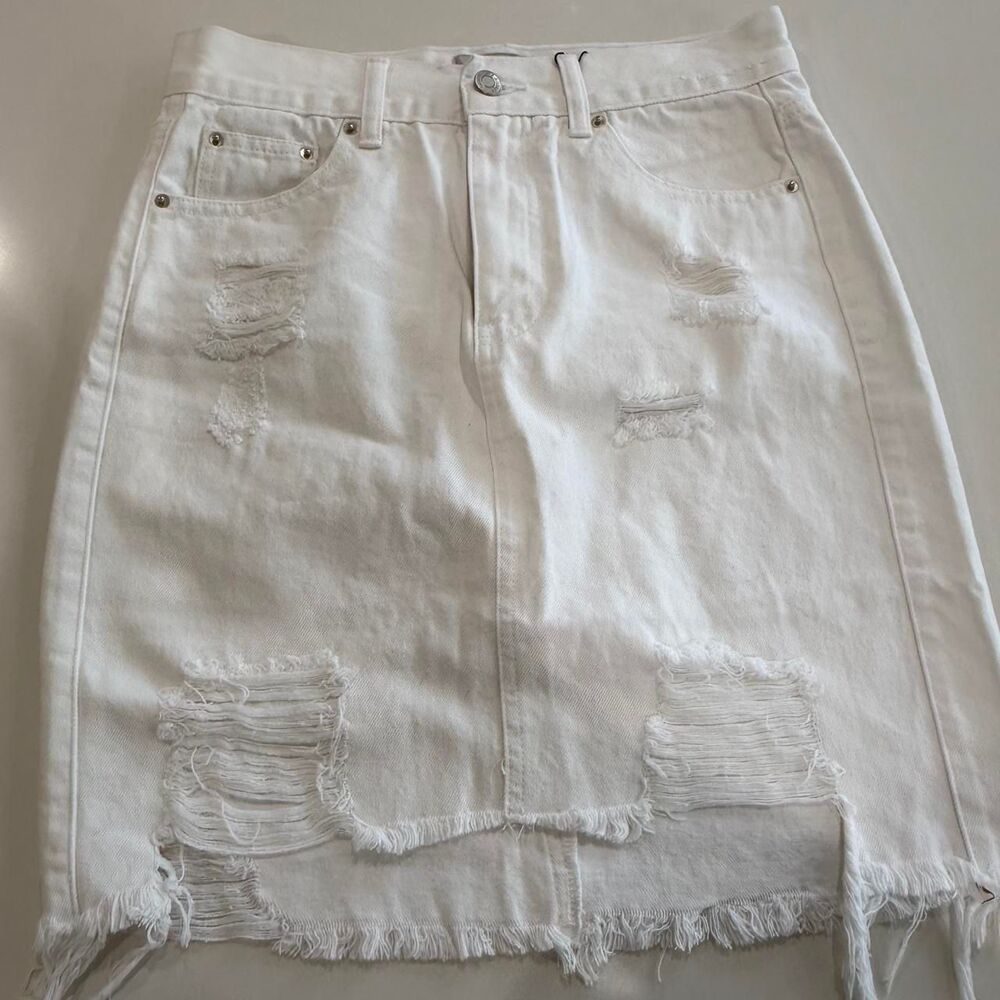 Uniqlo Women's White Skirt